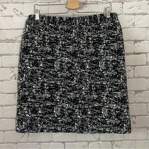 Dana Buchman Black and White Pencil Skirt Knee-Length